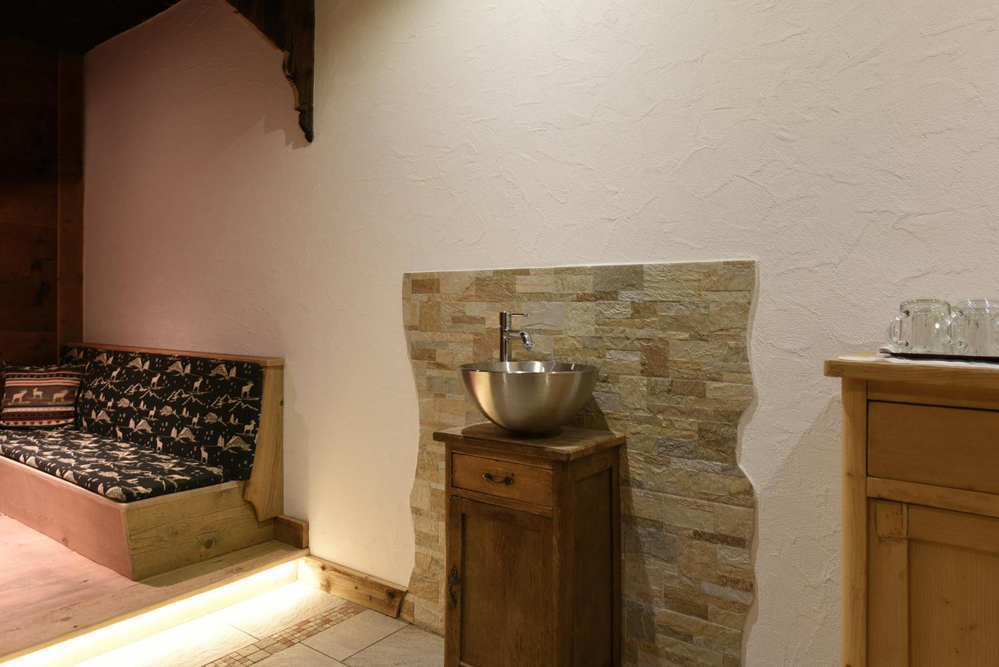 Agriturismo Soleseid Сан Вигилио ди Маребе Екстериор снимка